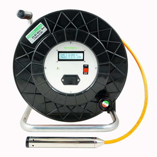 Piezometro con temperatura portatile a display